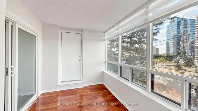 7 Bishop Ave #411, Toronto 3