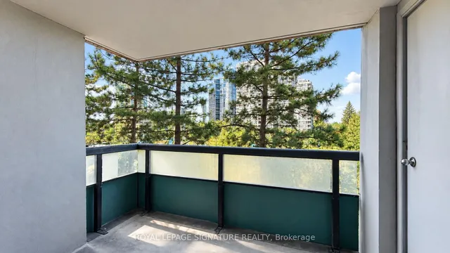 7 Bishop Ave #411, Toronto 5