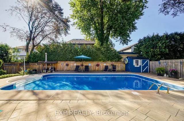 17 Rustywood Dr, Toronto 5