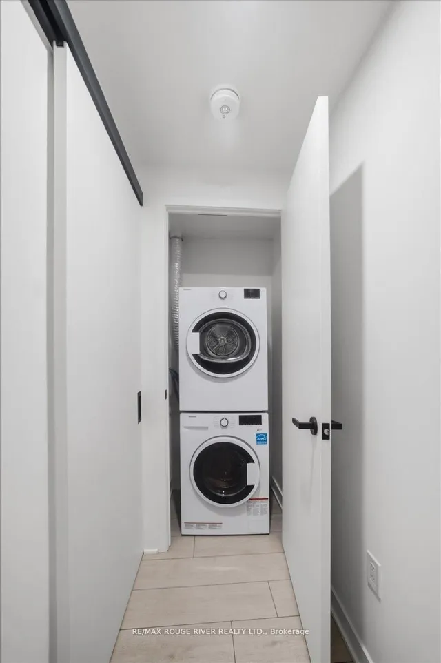 55 Charles St #3808, Toronto