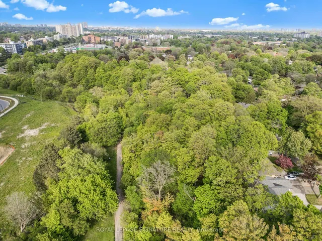 43 Sagebrush Lane, Toronto 5