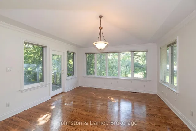 901 Duplex Ave, Toronto 5