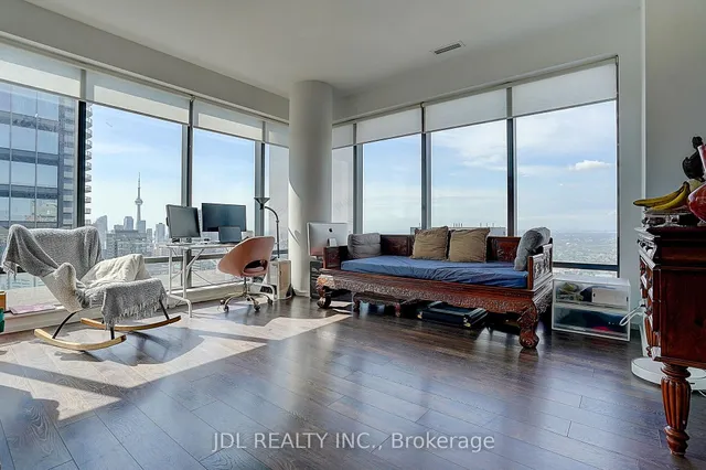 5 St Joseph St #4502, Toronto 4