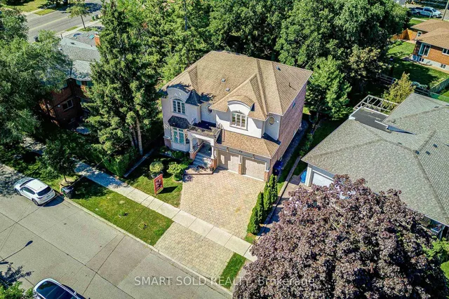 6 Brill Cres, Toronto 5