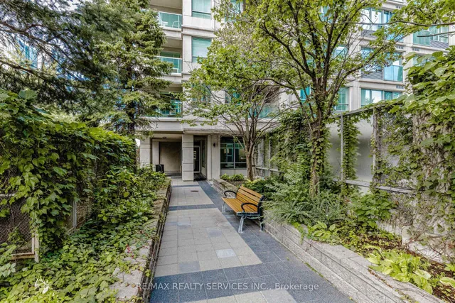 19 Avondale Ave #208, Toronto 3