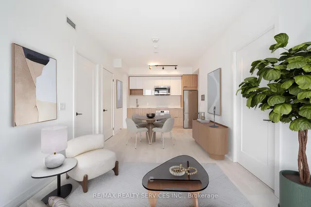 5 Defries St #2208, Toronto 4