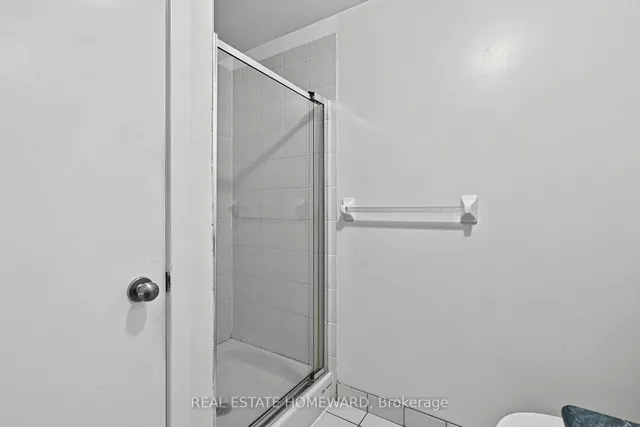 168 King St #302, Toronto 5