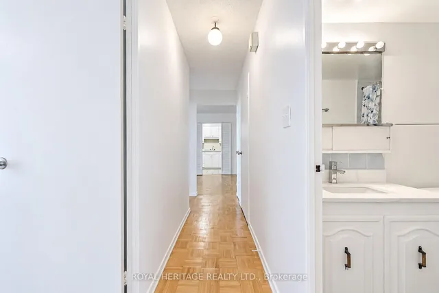 10 Edgecliff Gfwy #603, Toronto 5