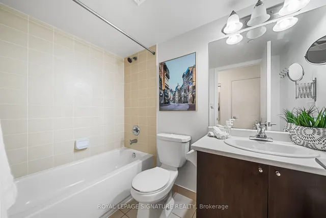 35 Saranac Blvd #721, Toronto 5