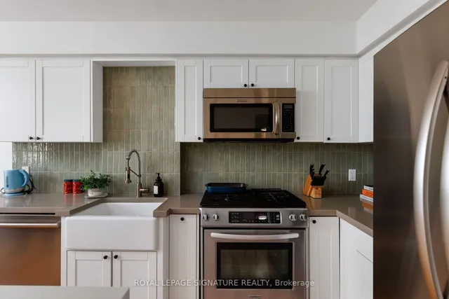12 Sudbury St #1606, Toronto 3