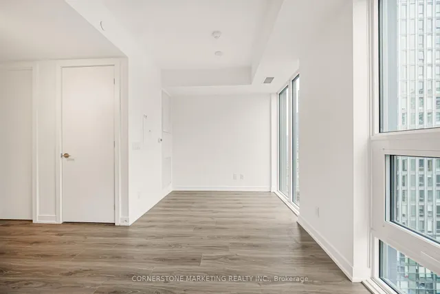 100 Queen St #2516, Toronto 3