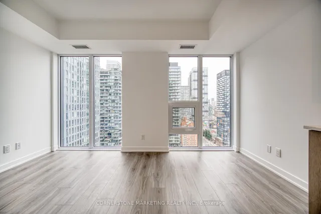 100 Queen St #2516, Toronto 5