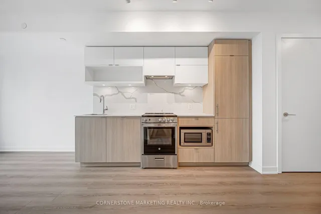 100 Queen St #1809, Toronto 3
