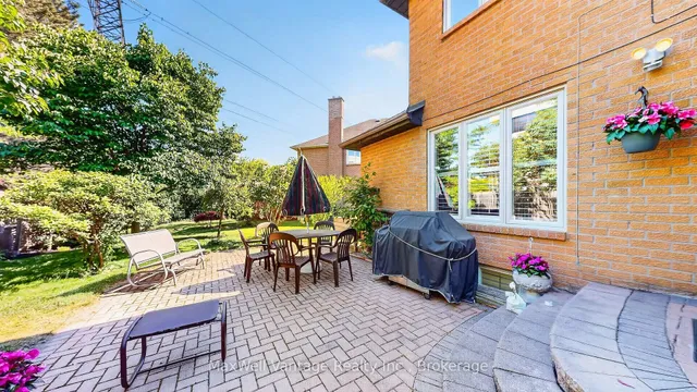 69 Gustav Cres, Toronto 2