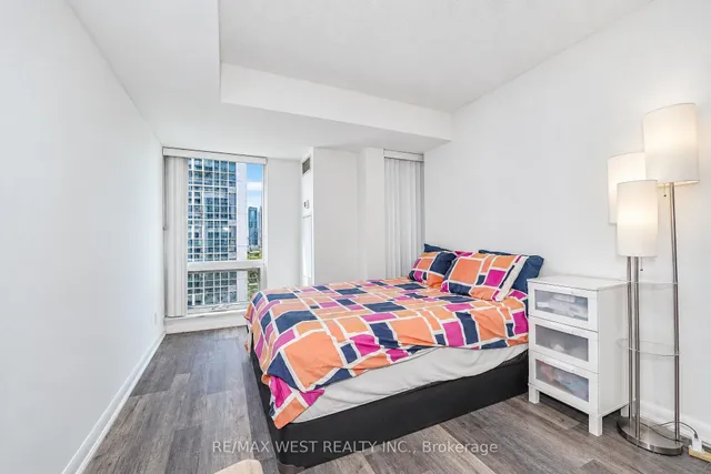 600 Fleet St #522, Toronto 5