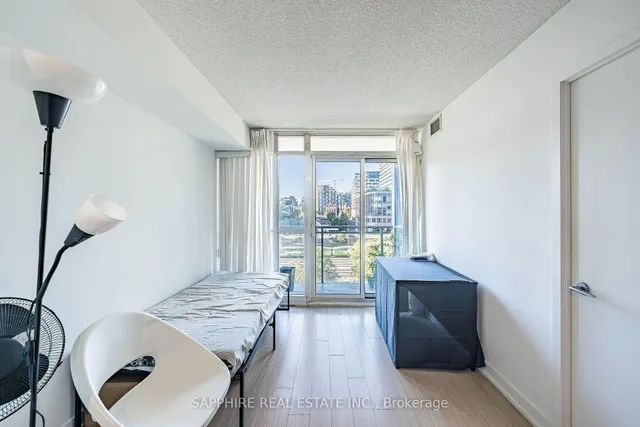 15 Iceboat Terr #541, Toronto 5