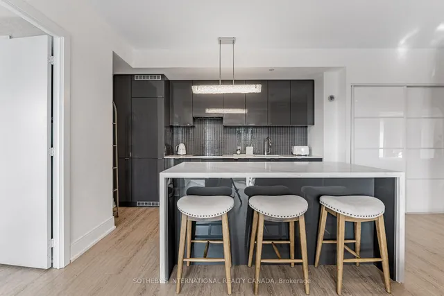 7 Grenville St #4511, Toronto 4