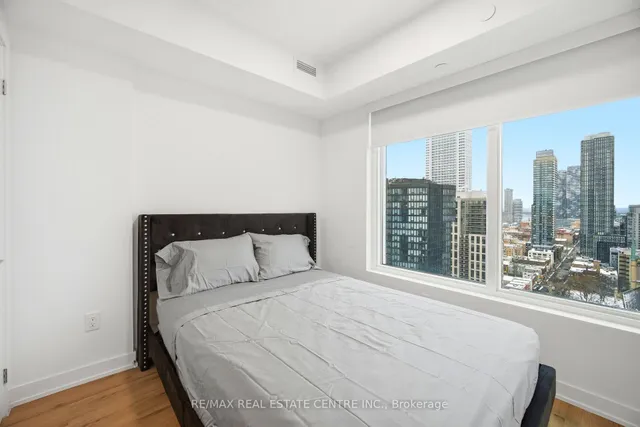 252 Church St #2715, Toronto 4