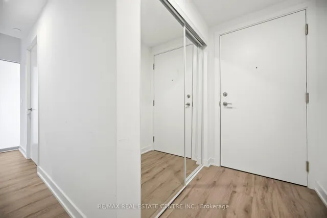 252 Church St #2715, Toronto 5