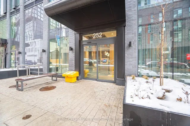 252 Church St #2715, Toronto 3