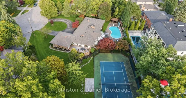 5 Purling Pl, Toronto 3