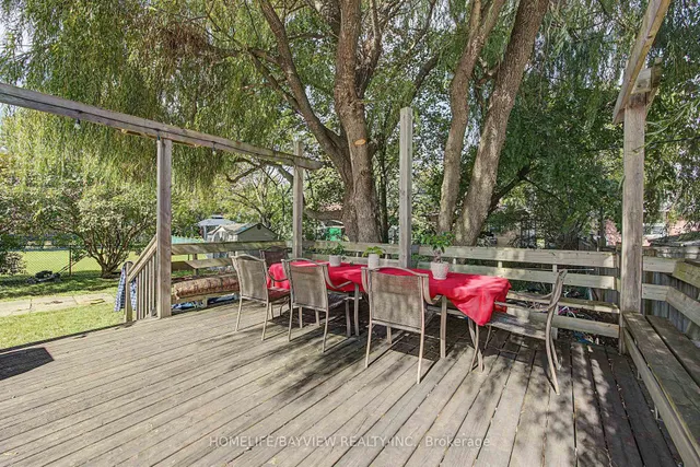 46 Acton Ave, Toronto 4
