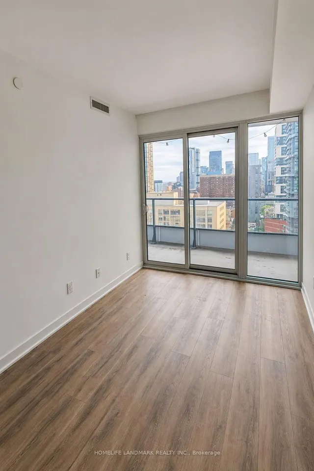 85 Wood St #2117, Toronto 3