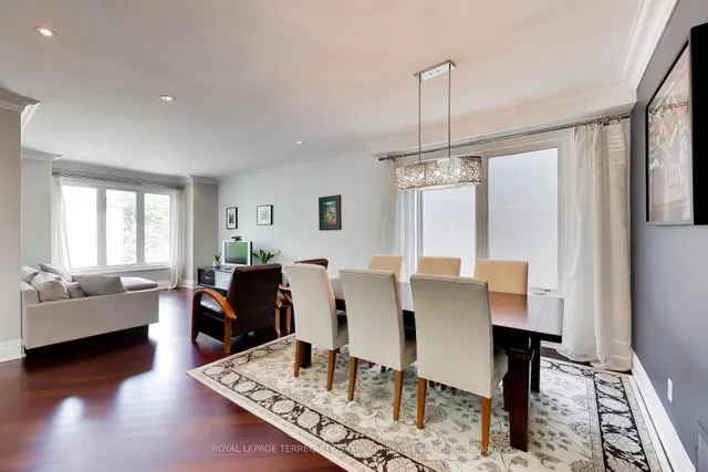 459 Soudan Ave, Toronto 5