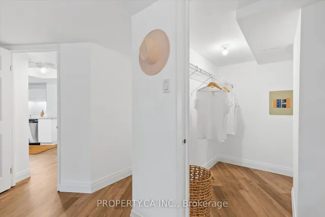 456 College St #306, Toronto 2
