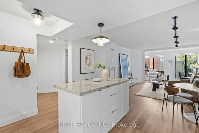 456 College St #306, Toronto 3