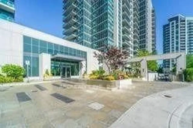 35 Brian Peak Cres #LPH 17, Toronto 2