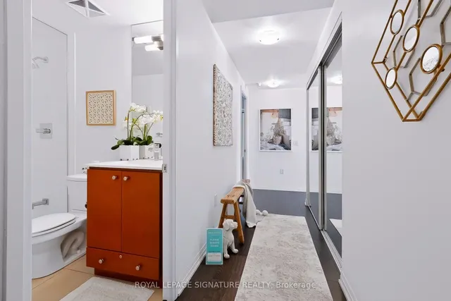 25 Cole St #1405, Toronto 4