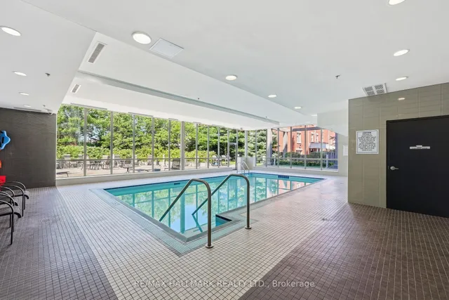 120 Dallimore Circ #417, Toronto 3