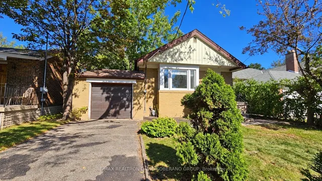 122 Mcgillivray Ave, Toronto 2