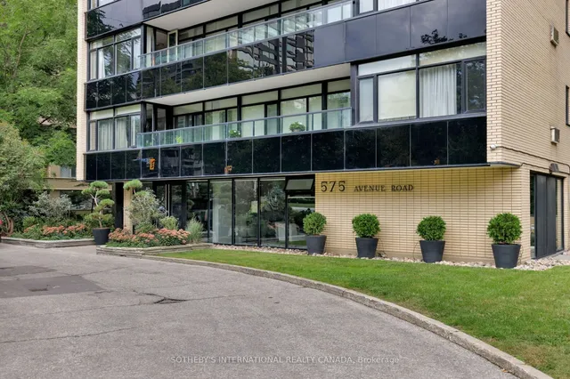 575 Avenue Rd #1001, Toronto 3