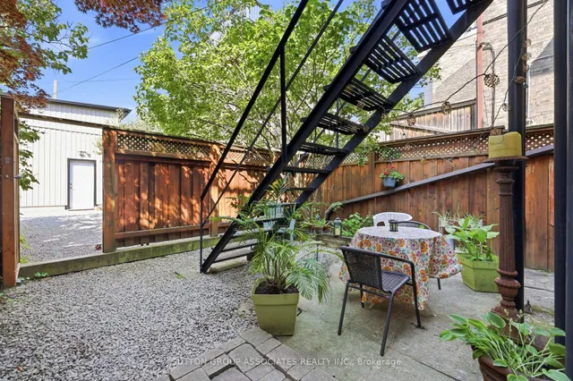 492 Euclid Ave, Toronto 5