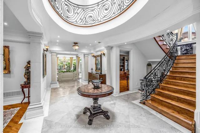 158 Owen Blvd, Toronto 5