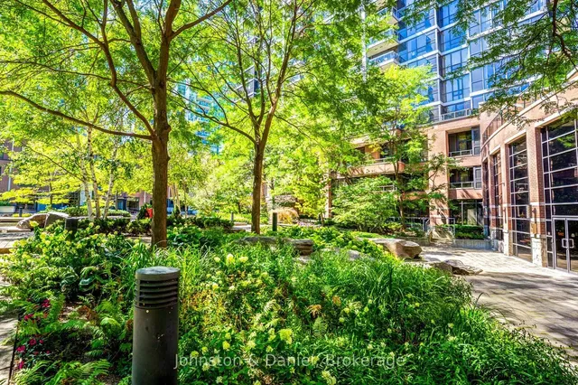 33 Sheppard Ave #805, Toronto 3