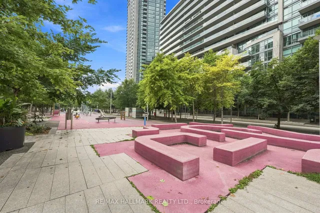 35 Bastion St #706, Toronto 5
