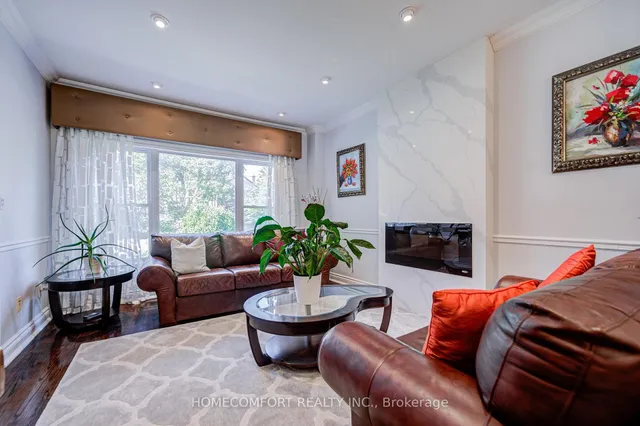 319 Rumsey Rd, Toronto 3