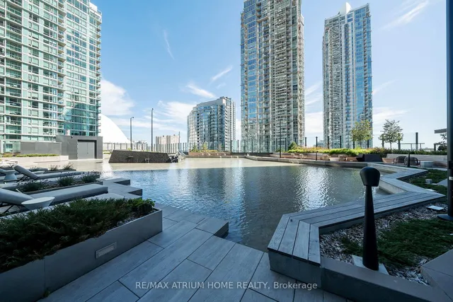3 Concord Cityplace Way #4510, Toronto 2