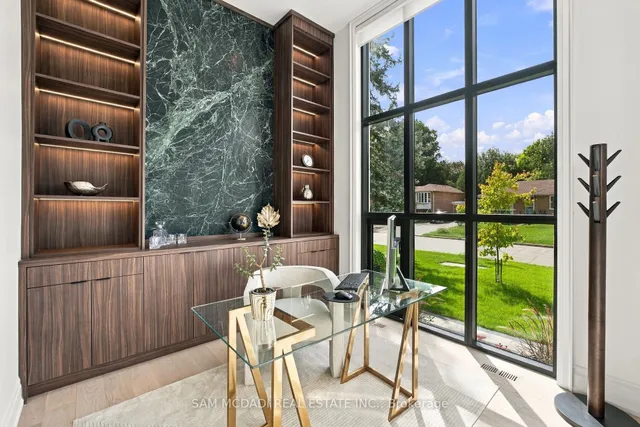 6 North Hills Terr, Toronto 2