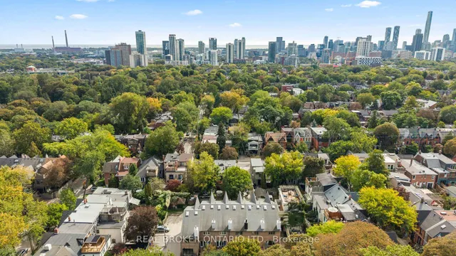 12 St. James Crt, Toronto 2