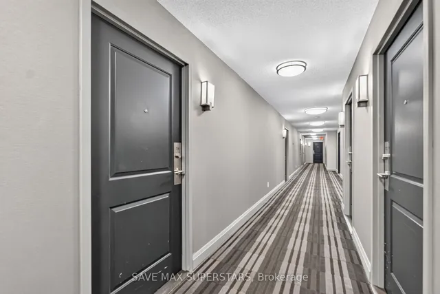 35 Bastion St #714, Toronto 4