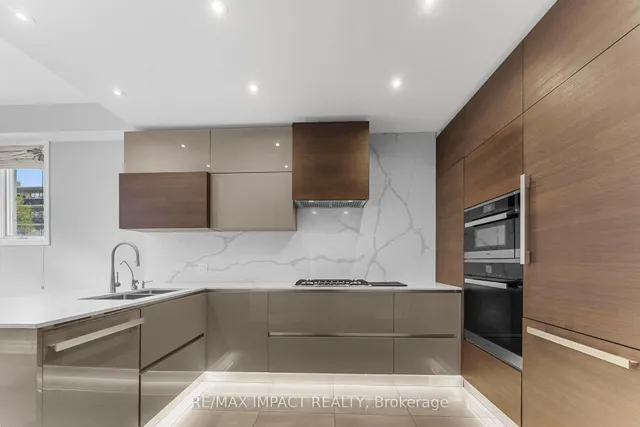260 Russell Hill Rd #13, Toronto 5