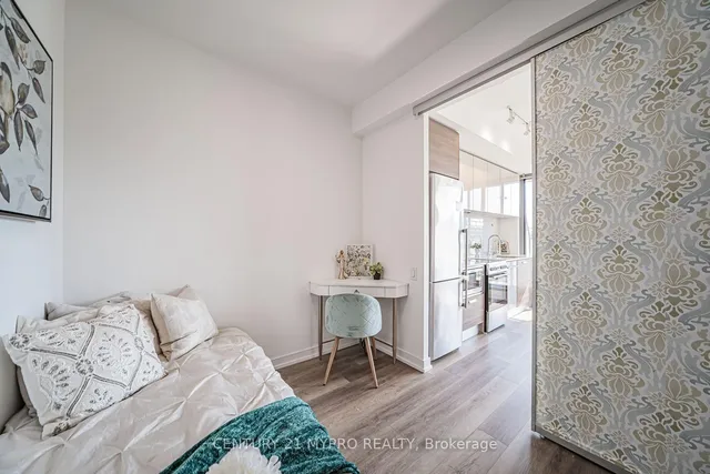 57 St. Joseph St #417, Toronto 5
