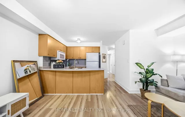 415 Jarvis St #121, Toronto 3