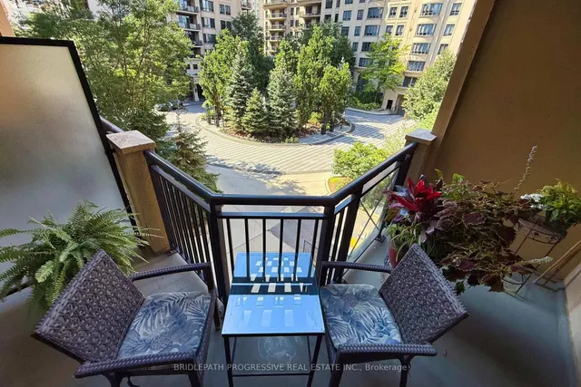 650 Sheppard Ave #307, Toronto 2