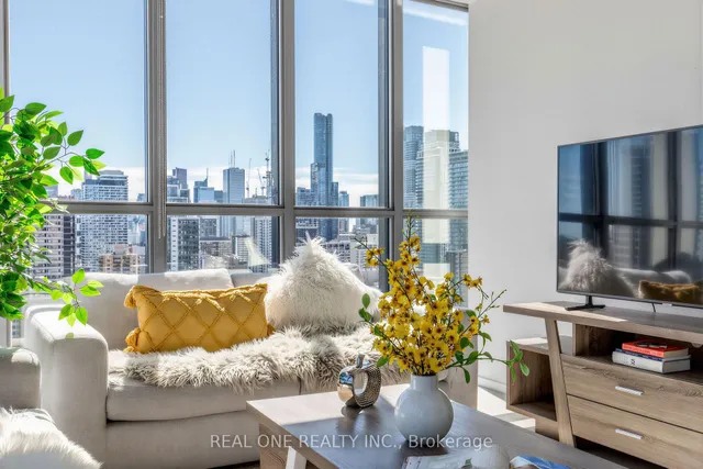 101 Charles St #1801, Toronto 5