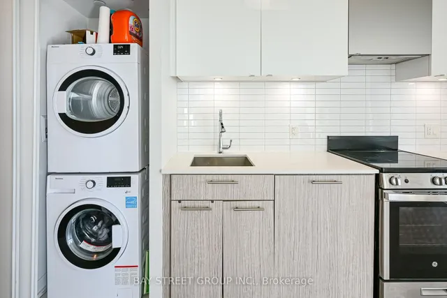 251 Jarvis St #4703, Toronto 5
